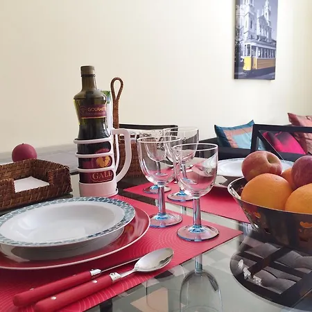 Elegante E Charmoso